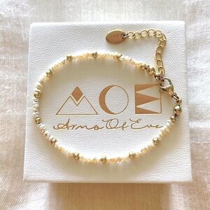 Arms of Eve Pearl Bracelet w/Box